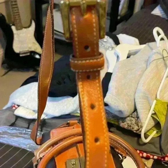 Dooney & Bourke Vintage Doctor Satchel - Picture 4 of 14